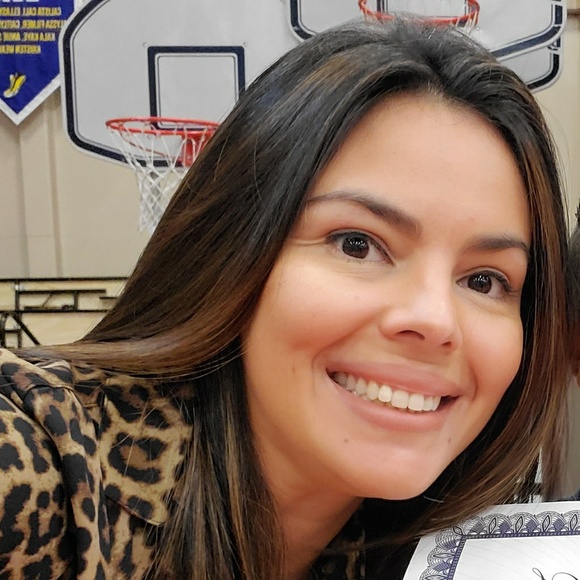 Meet your Posher, Coral - Picture 1 of 1